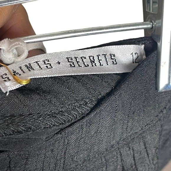 NWT Saints & Secrets Black Short Skirt Size 12 - Picture 8 of 13